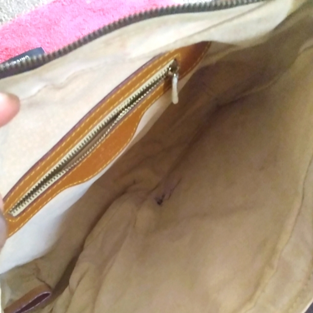 Handbag - Picture 6 of 8